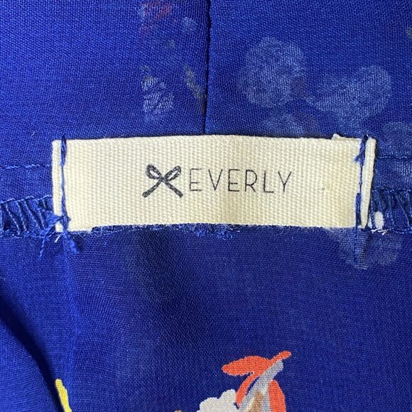 Everly Women's Navy 3/4 Sleeve Patterned Blouse w/Front Tie at Neckline Size XS - Picture 5 of 6